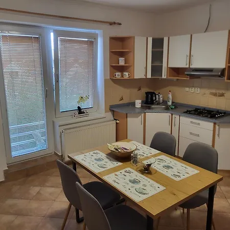 V Rodinnom Dome Apartment *